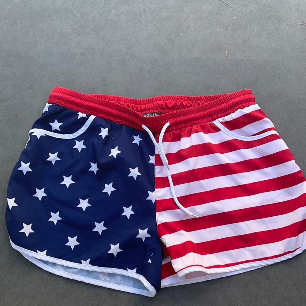 Sz XL American Flag athletic shorts Omonsim